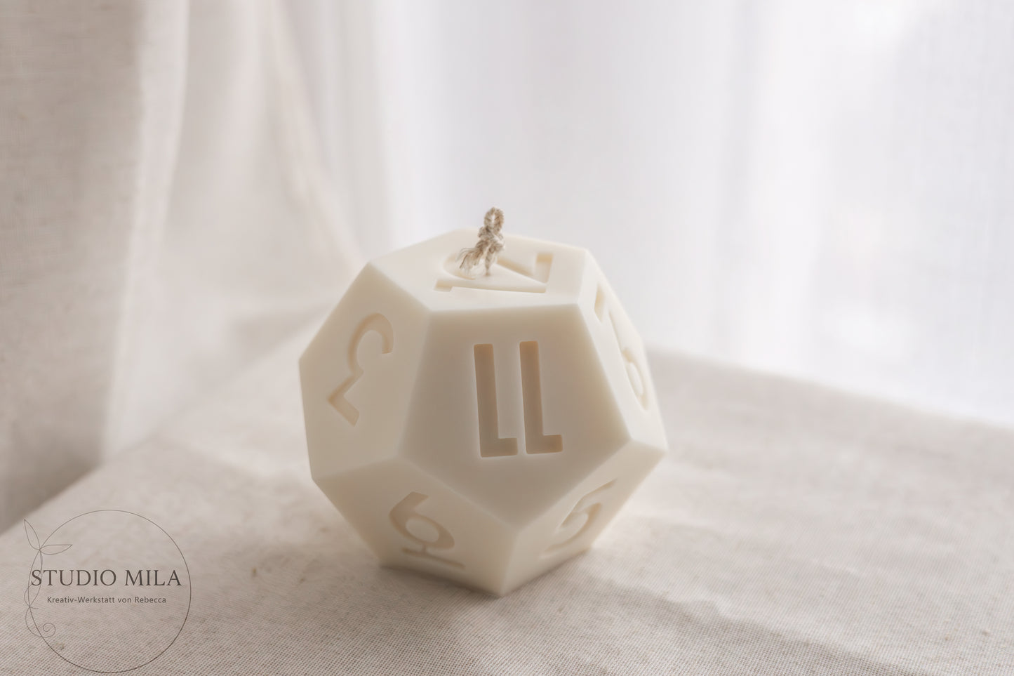 Würfel-Kerze aus Rapswachs