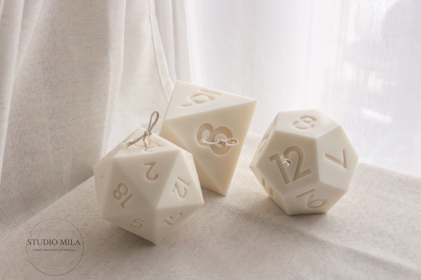 Würfel-Kerze aus Rapswachs